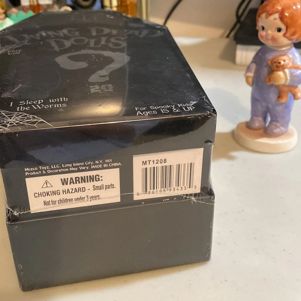 Series 35 20th Anniversary Series Mystery Doll Mezco Toyz